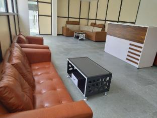 residence retreat service apartments