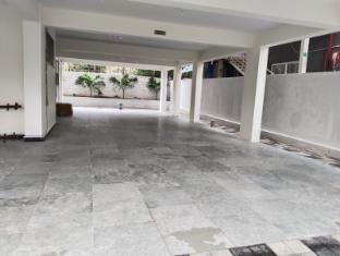 residence retreat service apartments