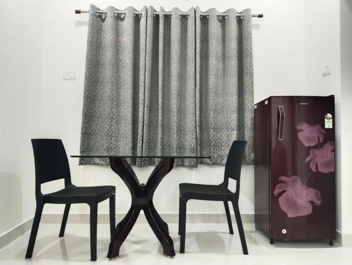 residence retreat service apartments