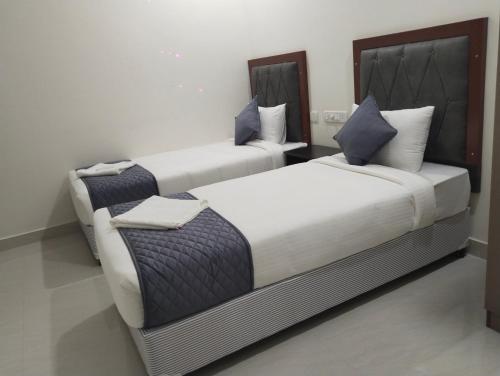 residence retreat service apartments