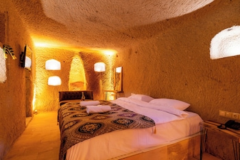 snora cave hotel