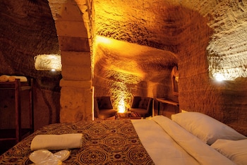 snora cave hotel