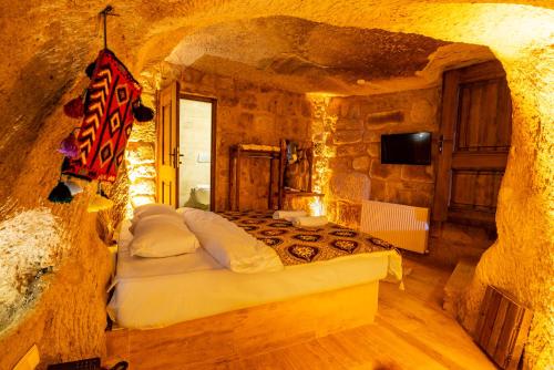 snora cave hotel