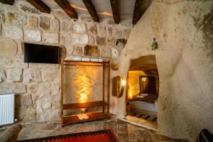snora cave hotel