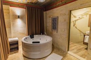 uchisar premium