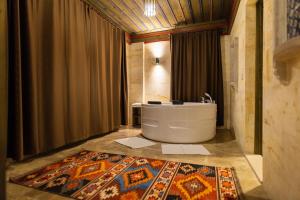 uchisar premium