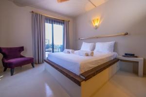 void hotel urla