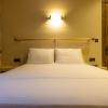 void hotel urla