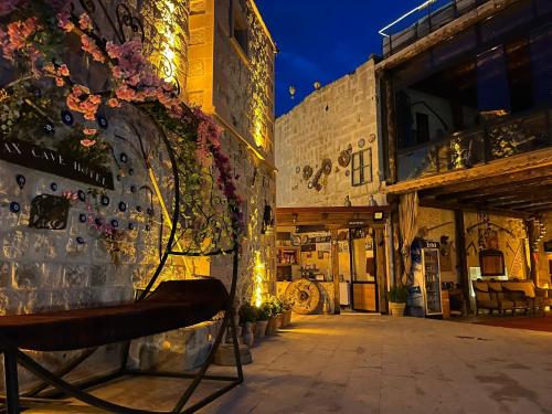 atax cave hotel
