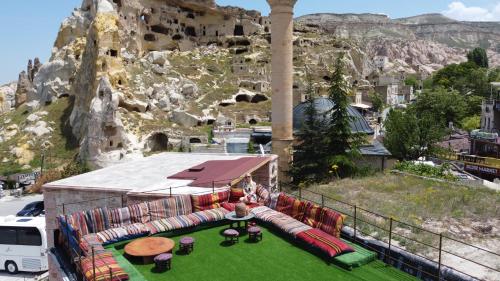atax cave hotel
