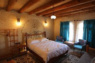 atax cave hotel