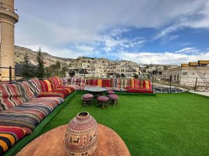 atax cave hotel