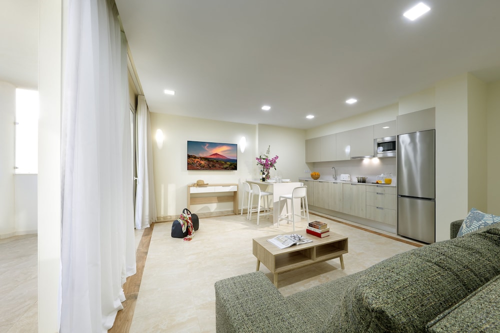 marinell collection palm mar apartments
