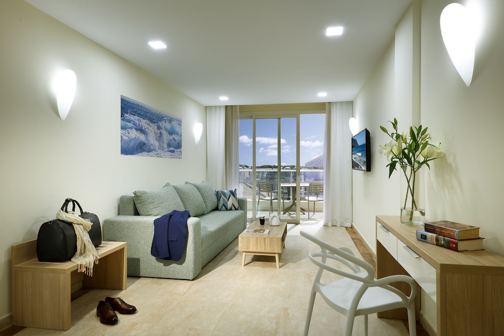 marinell collection palm mar apartments