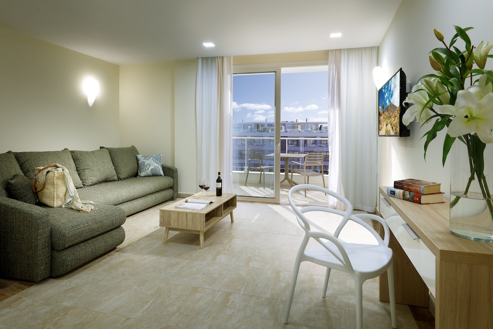 marinell collection palm mar apartments