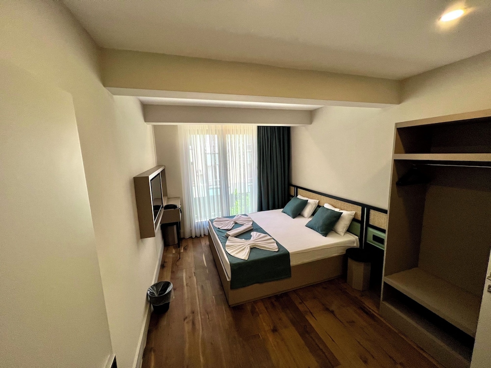 coastline boutique hotel