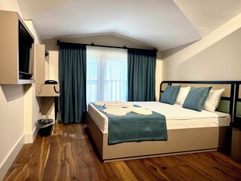 coastline boutique hotel