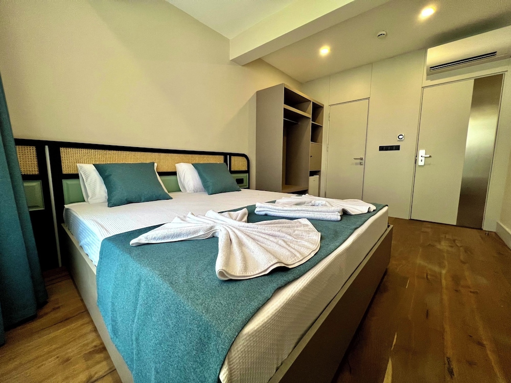 coastline boutique hotel