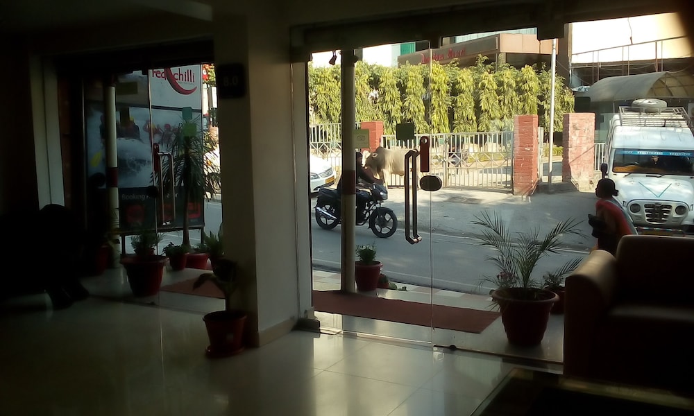 hotel ganesha inn ganga view