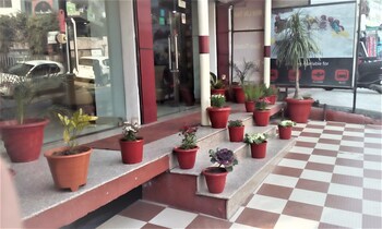 hotel ganesha inn ganga view