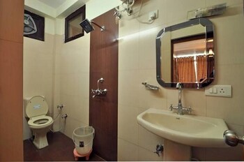 hotel ganesha inn ganga view