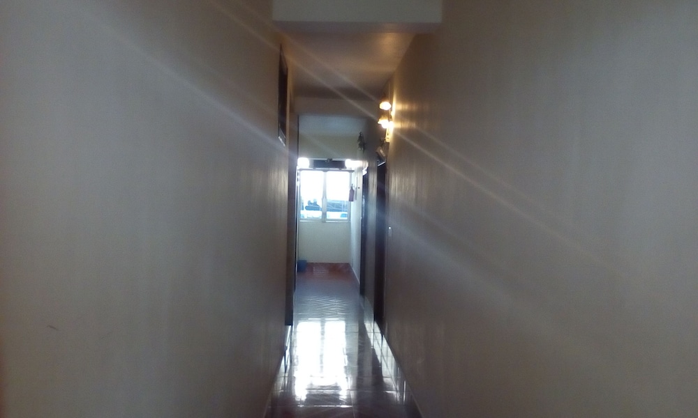 hotel ganesha inn ganga view