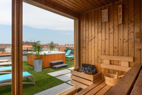 onyx luxury budapest