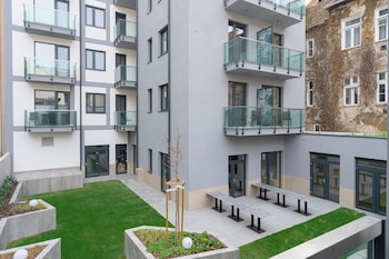 onyx luxury budapest