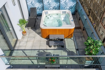 onyx luxury budapest