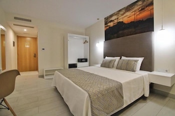 ouril hotel mindelo
