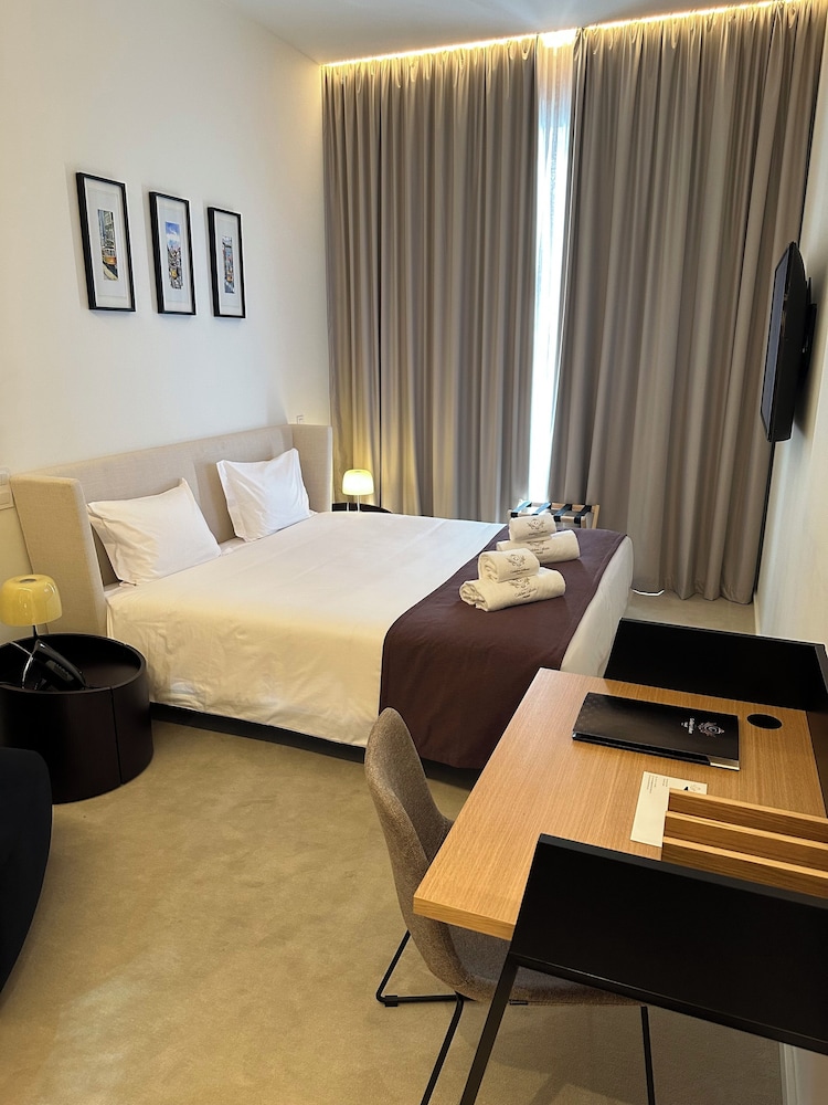 golden lisbon hotel