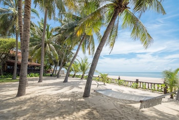 regent chalet regent beach cha am