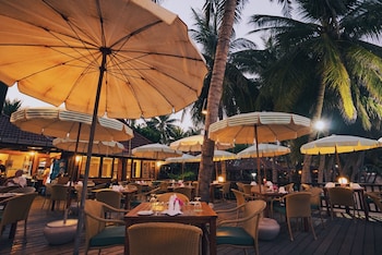 regent chalet regent beach cha am