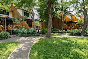 regent chalet regent beach cha am