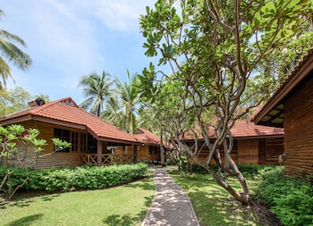 regent chalet regent beach cha am