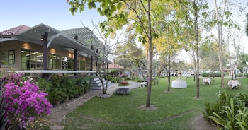 regent chalet regent beach cha am