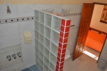 hotel las tres banderas