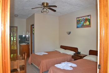 hotel las tres banderas