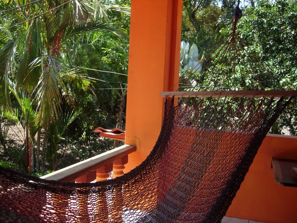 hotel las tres banderas