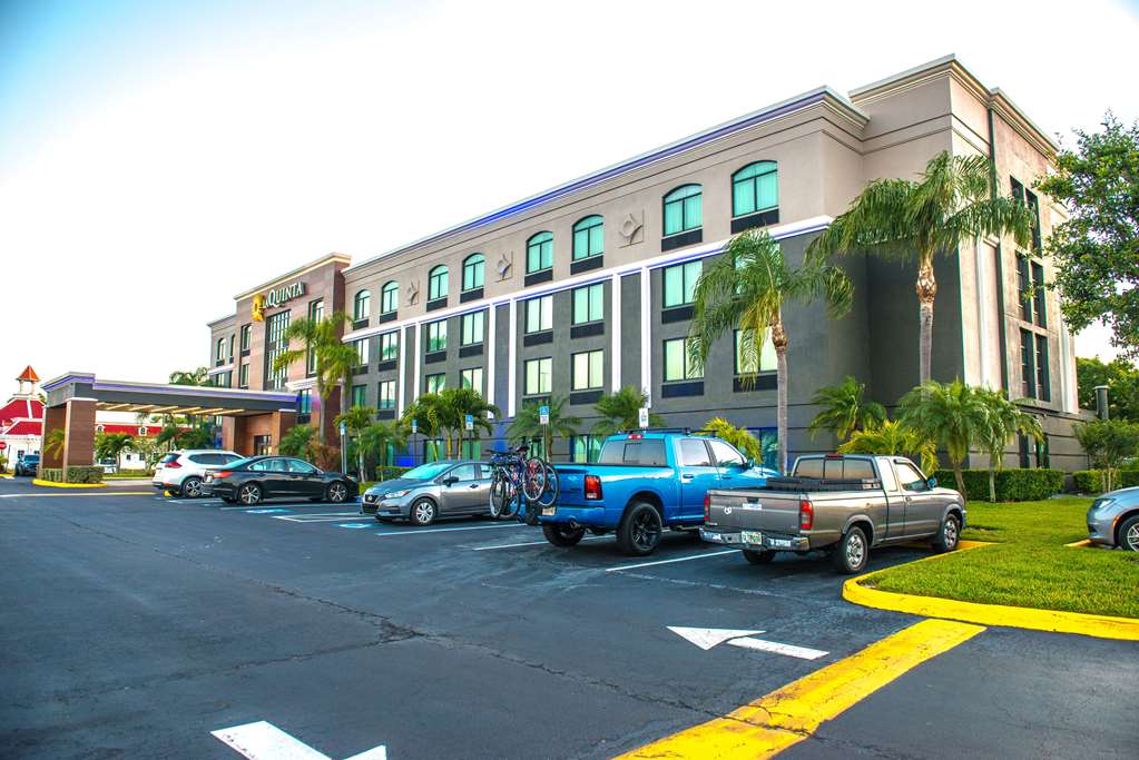 La Quinta Inn & Suites By Wyndham Clearwater South,Florida>>Clearwater,2.5 star