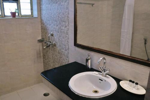 sariska tiger heaven resort