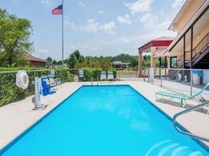 Super 8 By Wyndham Cleveland,Cleveland>>Chattanooga,2 star