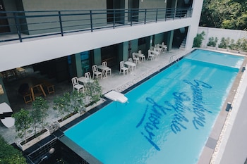 bluemoon hotel
