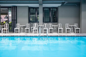 bluemoon hotel