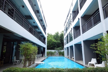 bluemoon hotel