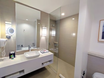 swiss belhotel jambi