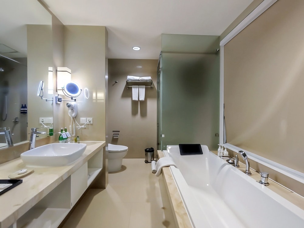 swiss belhotel jambi