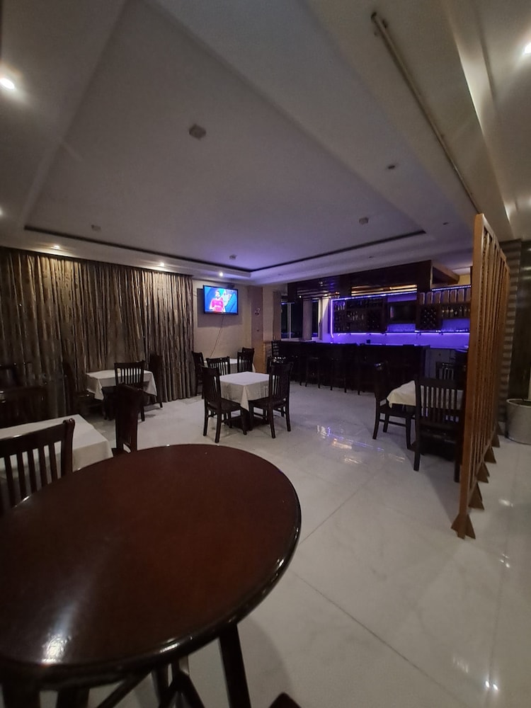 park lane addis hotel