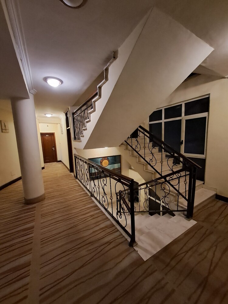 park lane addis hotel