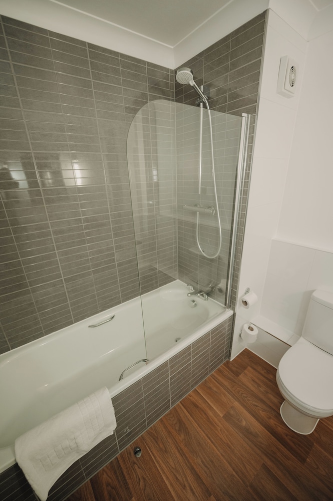 cwrt bleddyn hotel and spa